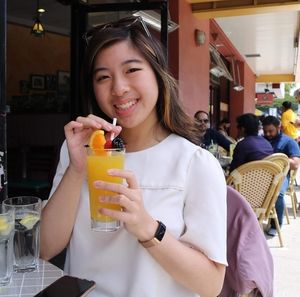 Meet your Posher, Brite